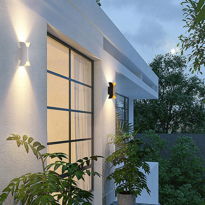 Élorna | Applique Murale LED Extérieure – Style Chic et Durable