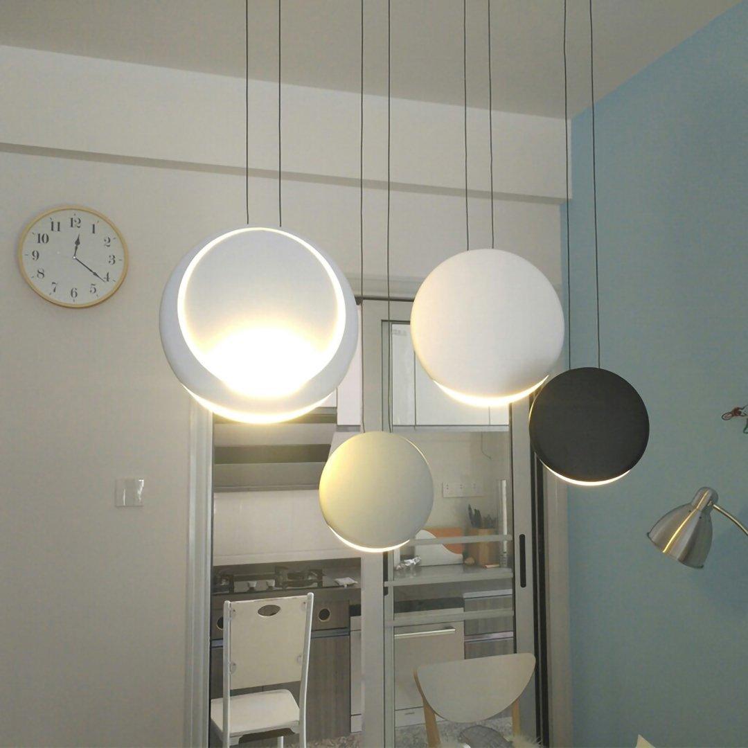 Orbélis | Lampe Suspendue – Orbes flottants LED intégrée