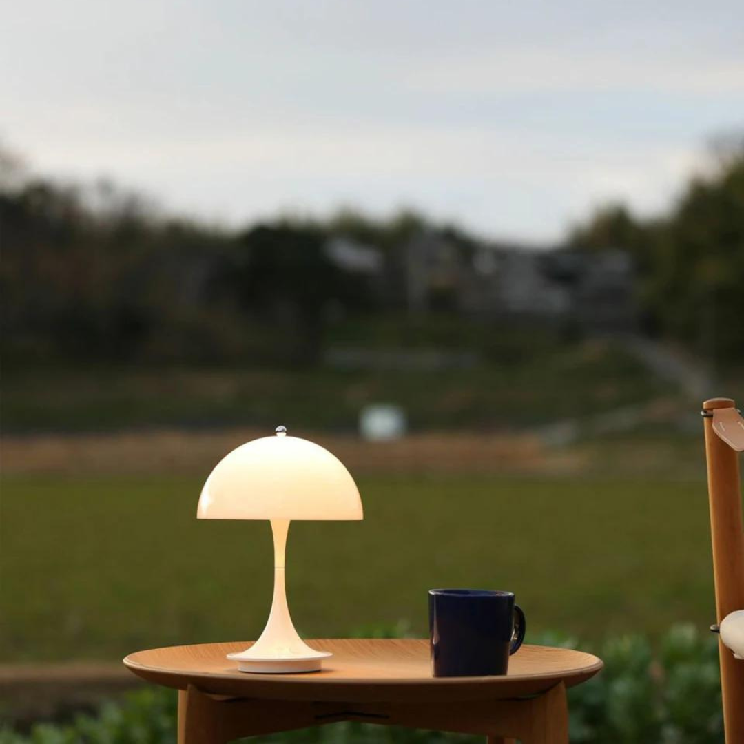 ÉclatLuxe | Lampe de Table – Élégance Moderne et Luminosité Réglable