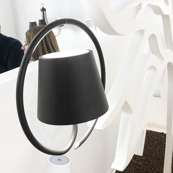 Luméa | Suspension LED Rechargeable – Design Moderne et Éclairage Nomade