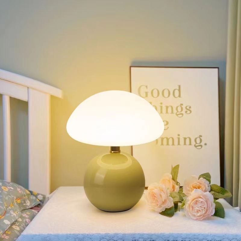 ÉclatLumière | Lampe de Table – Élégance Moderne et Ambiance Cocooning