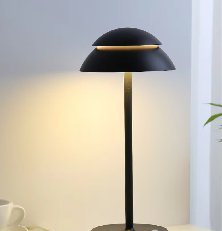 Néboria | Lampe de Table – Raffinement Moderne et Lumière Chaude
