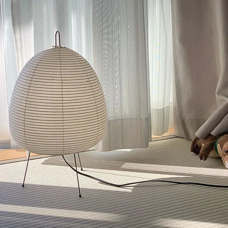 Lampadaire Design Élégant en Métal avec Éclairage d'Ambiance LED – Lampe sur Pied Compacte Noir et Blanc pour Salon 4
