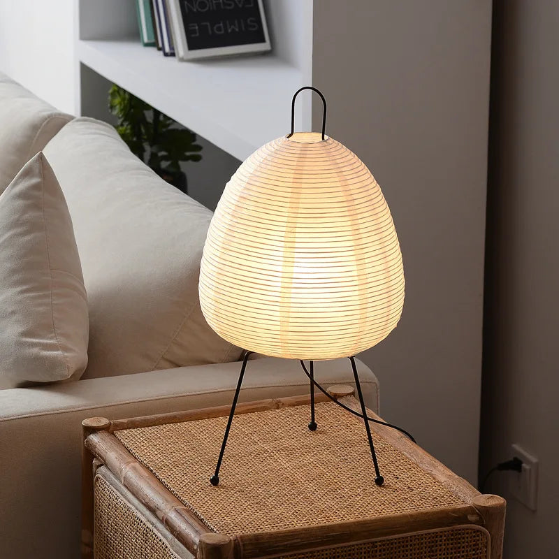 Lampadaire Design Élégant en Métal avec Éclairage d'Ambiance LED – Lampe sur Pied Compacte Noir et Blanc pour Salon 6
