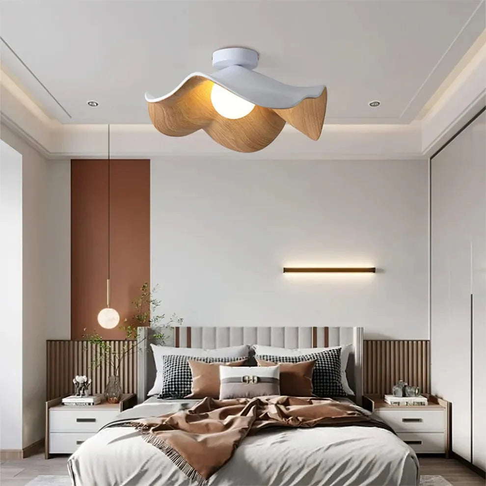 Élorya | Plafonnier Lotus – Charme Contemporain et Lumière Apaisante