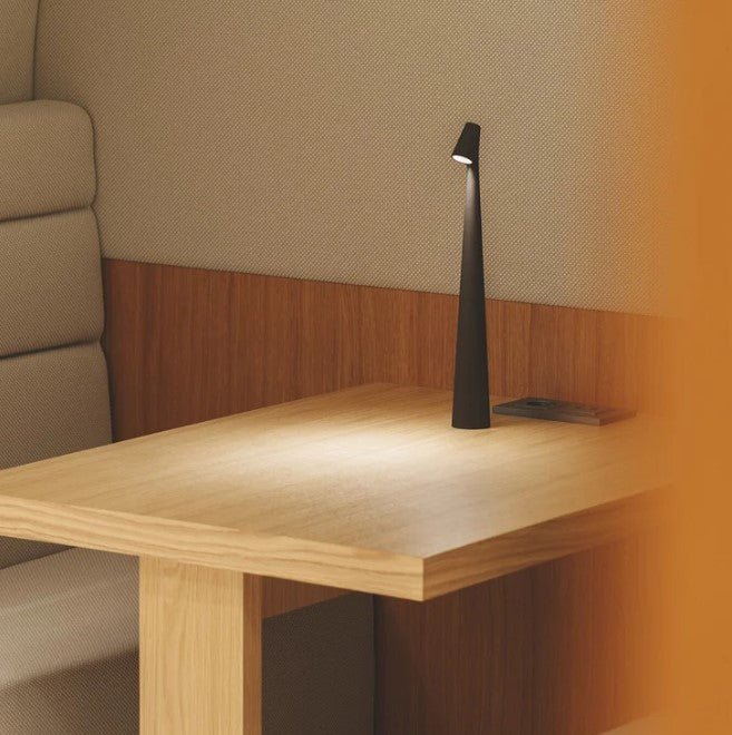 Aurélia | Lampe LED – Raffinement Durable et Lumière Ajustable