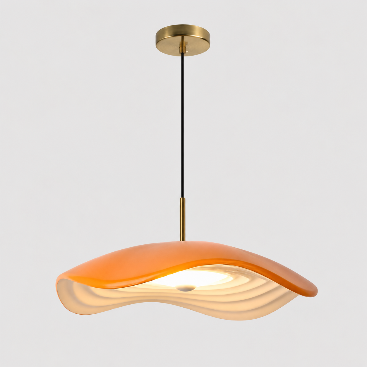 Maréva | Suspension LED – Courbes Élégantes et Éclat Raffiné Orange