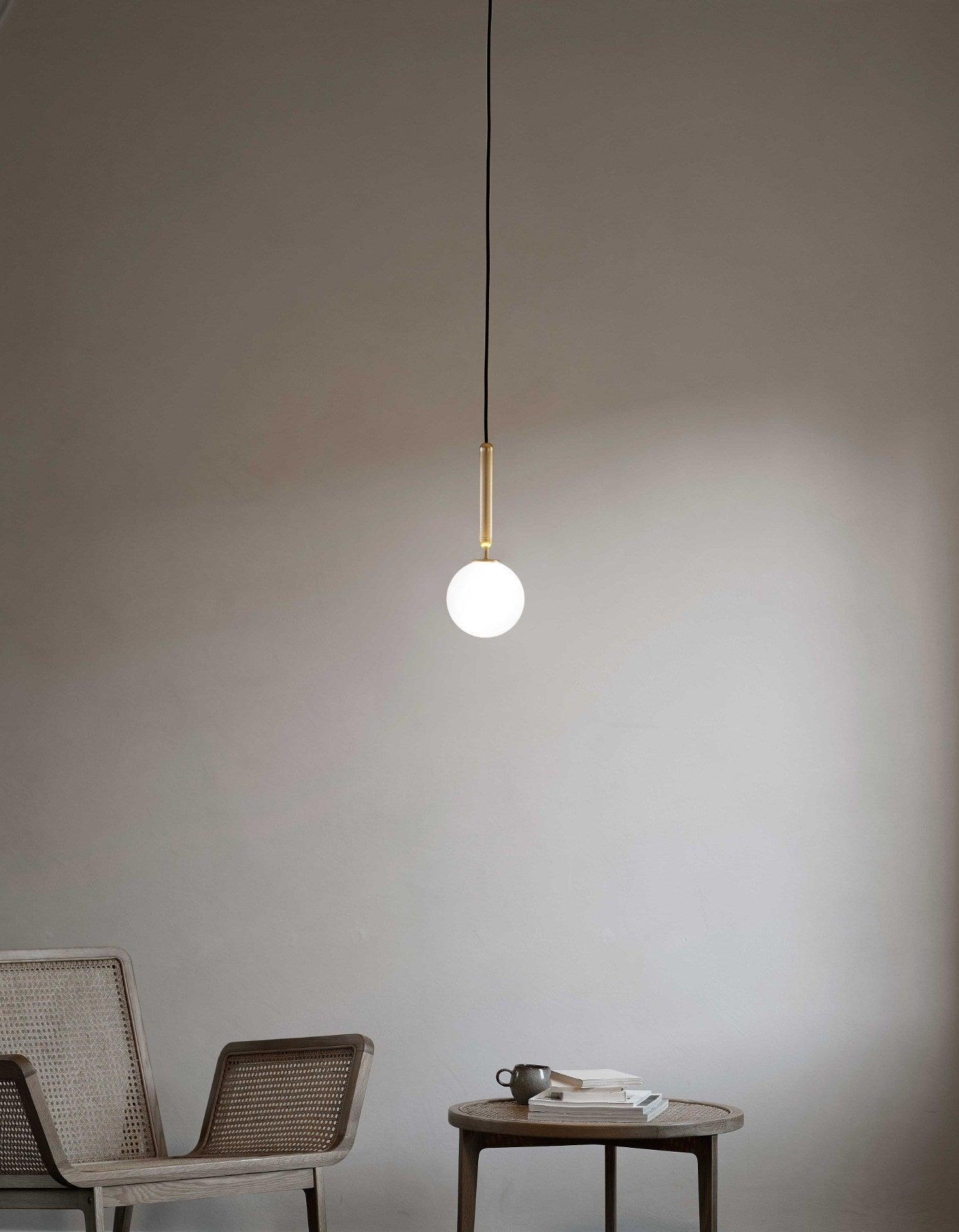 Néomée | Lustre Design – Élégance Intemporelle et Lumière Ludique
