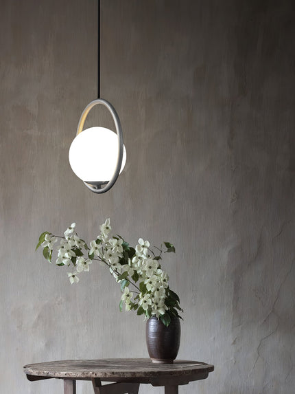 Alhéna | Suspension Élégante – Design Sobre et Ambiance Accueillante