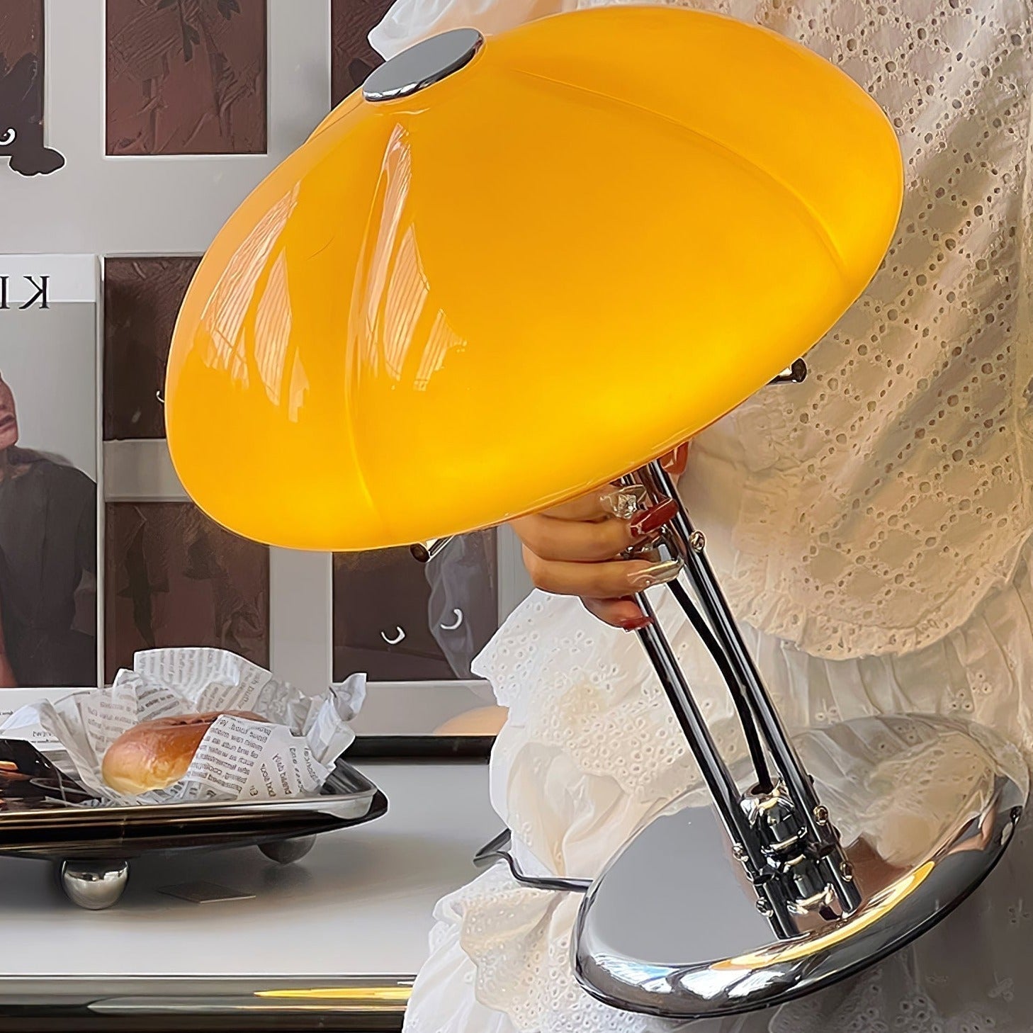 Améria | Lampe Bauhaus – Design Épuré et Lumière Ambiante
