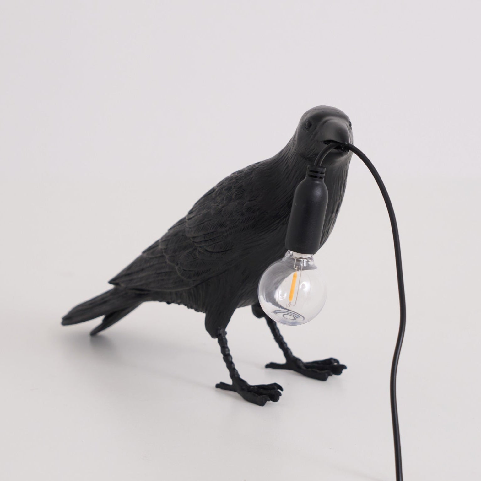 Corvélis | Lampe de Table – Corbeau sculpté résine style moderne