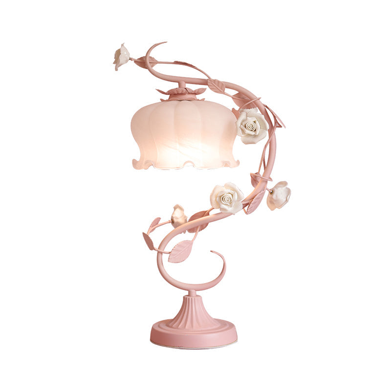AuréFleur | Lampe à Roses – Atmosphère Romantique et Design Raffiné