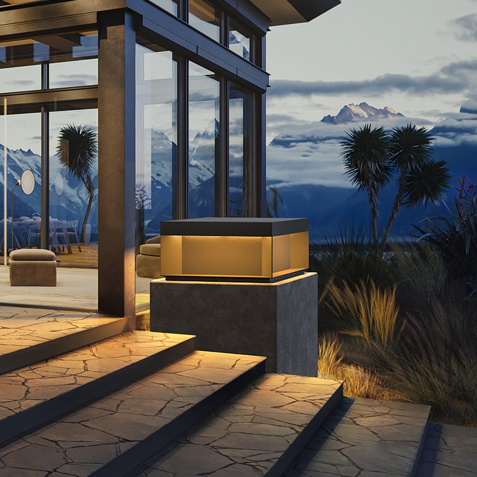 LumiJardin | Lampe de Pilier Solaire – Résistante UV et Intempéries