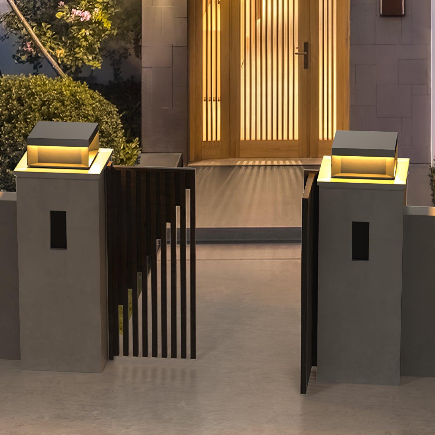 LumiJardin | Lampe de Pilier Solaire – Résistante UV et Intempéries