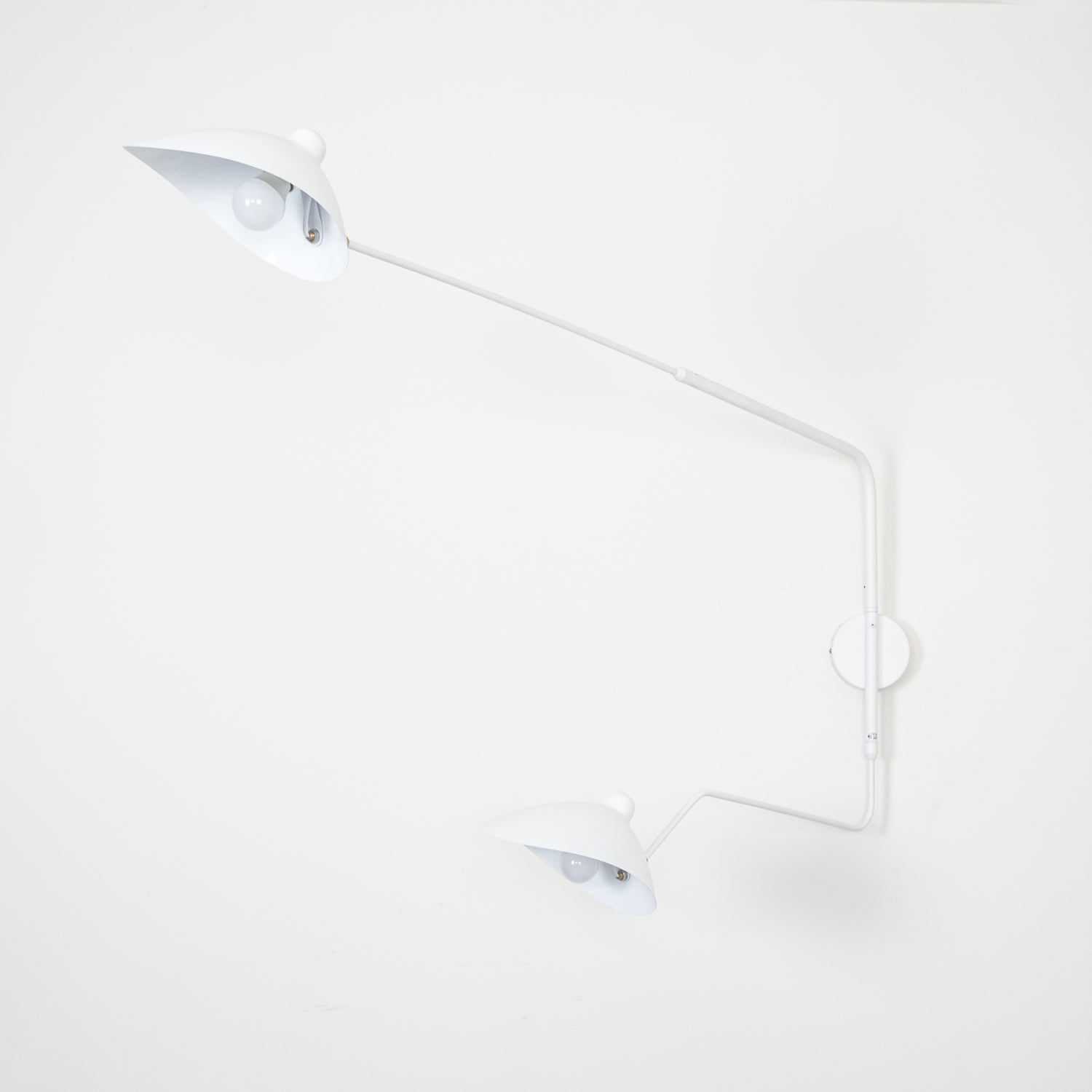 Améthia | Applique Murale – Design Élancé et Rotation Indépendante