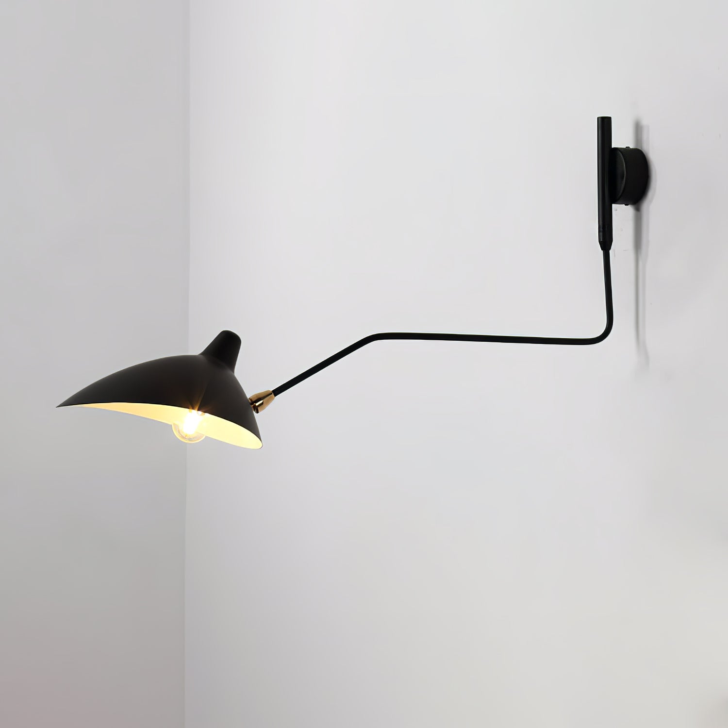 Améthia | Applique Murale – Design Élancé et Rotation Indépendante