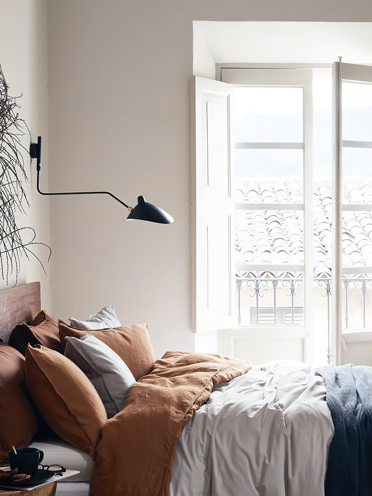 Améthia | Applique Murale – Design Élancé et Rotation Indépendante