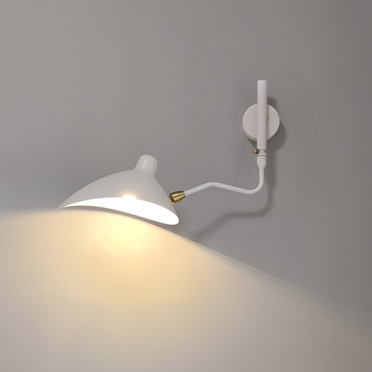 Améthia | Applique Murale – Design Élancé et Rotation Indépendante
