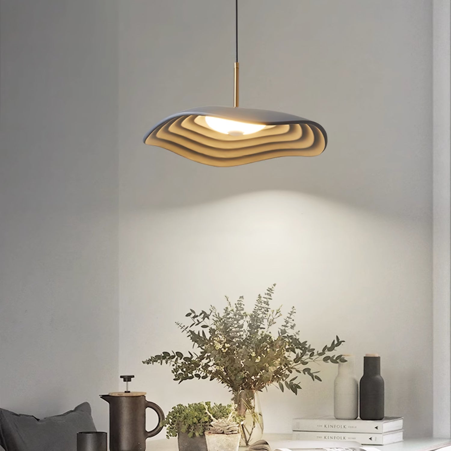 Maréva | Suspension LED – Courbes Élégantes et Éclat Raffiné