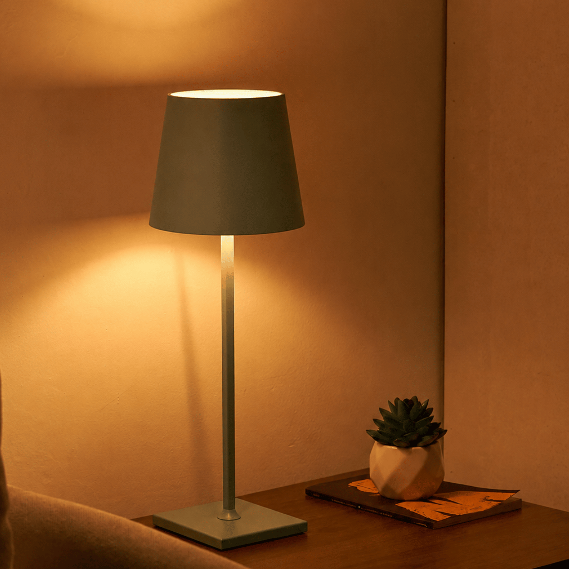 Élyntar | Lampe Sans Fil Rechargeable – Design Moderne et Éclairage Tactile
