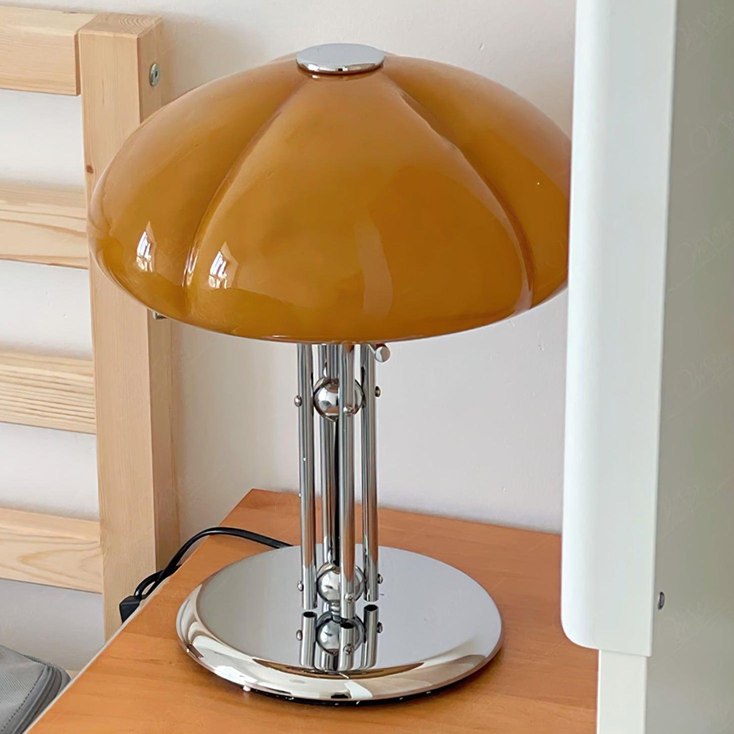 Améria | Lampe Bauhaus – Design Épuré et Lumière Ambiante