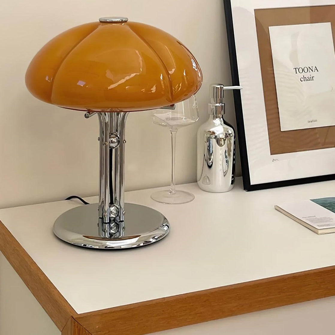 Améria | Lampe Bauhaus – Design Épuré et Lumière Ambiante
