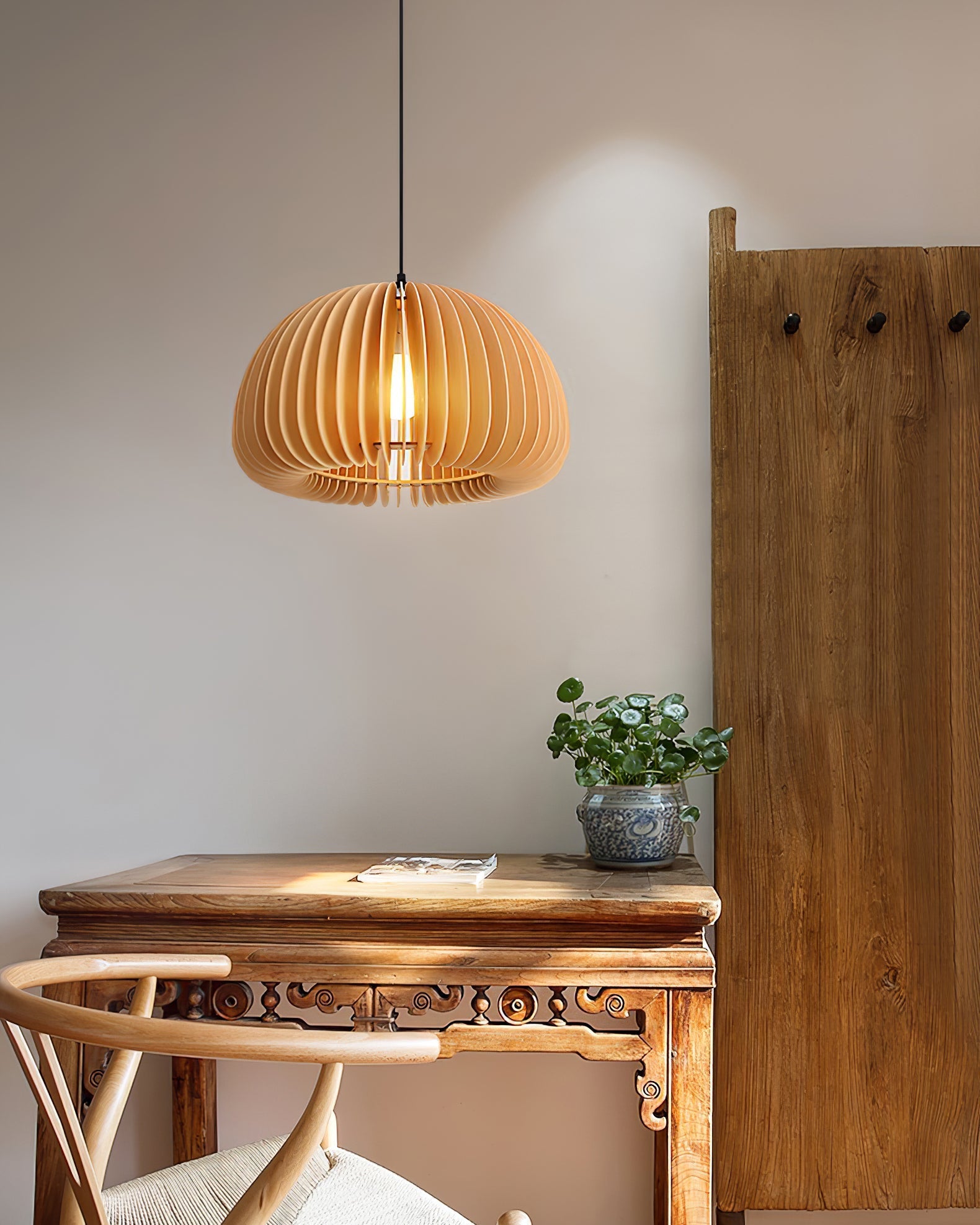 Sylviane | Suspension Nature – Ambiance Chaleureuse et Esprit Libre