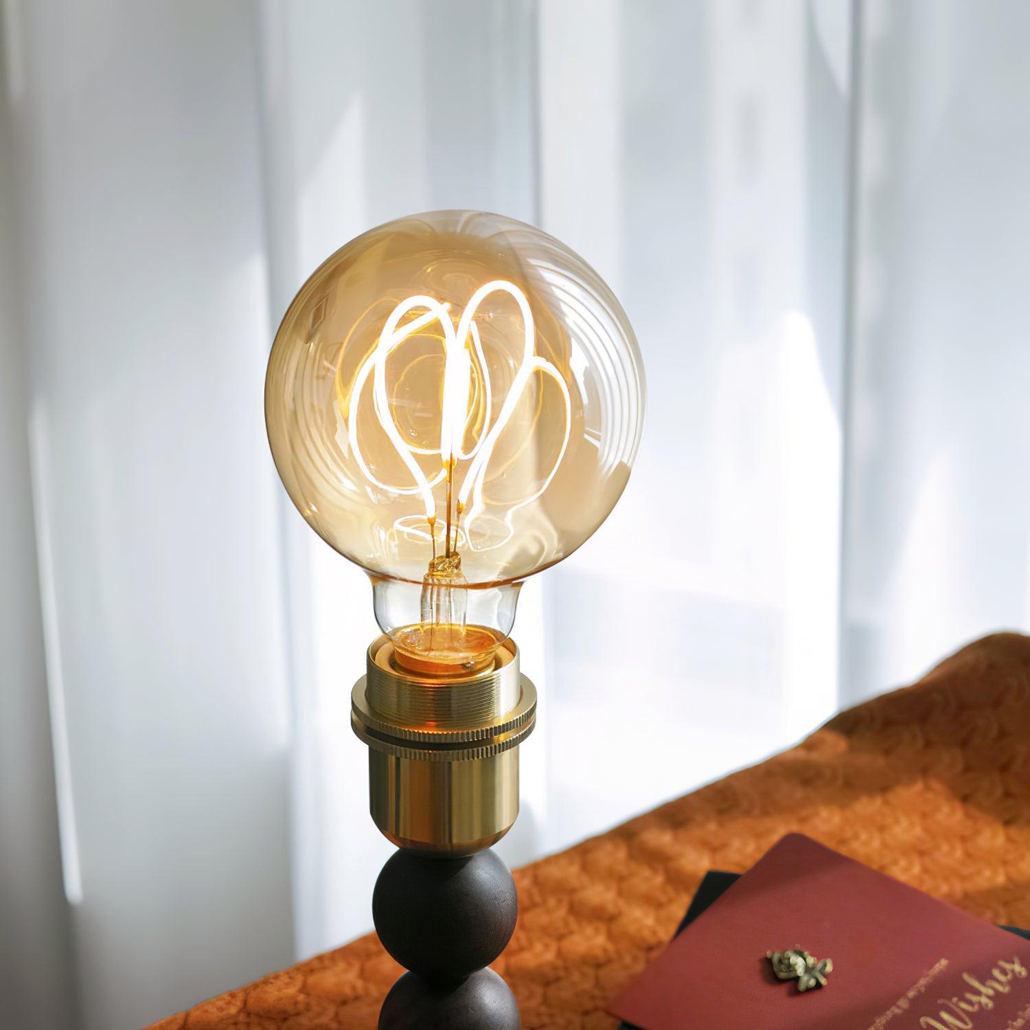 Amoréa | Lampe de Table – Globe transparent lueur élégante