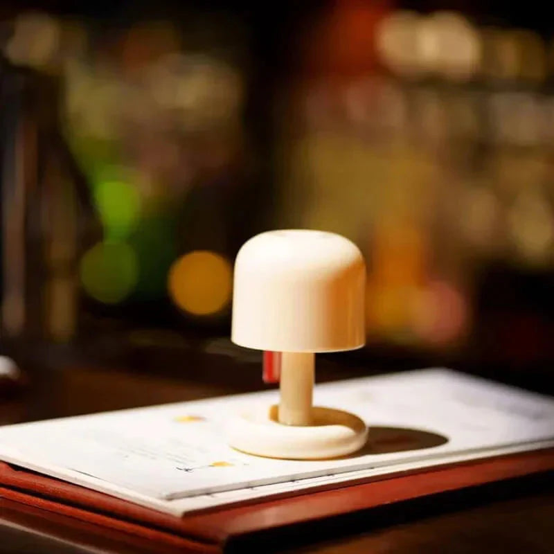 Lunéra | Mini Lampe Solaire – Éclat du Crépuscule et Atmosphère Paisible