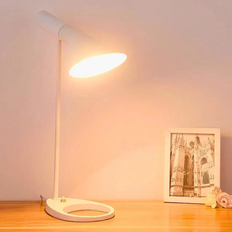 Auralis | Lampe LED – Design Élancé et Ambiance Accueillante