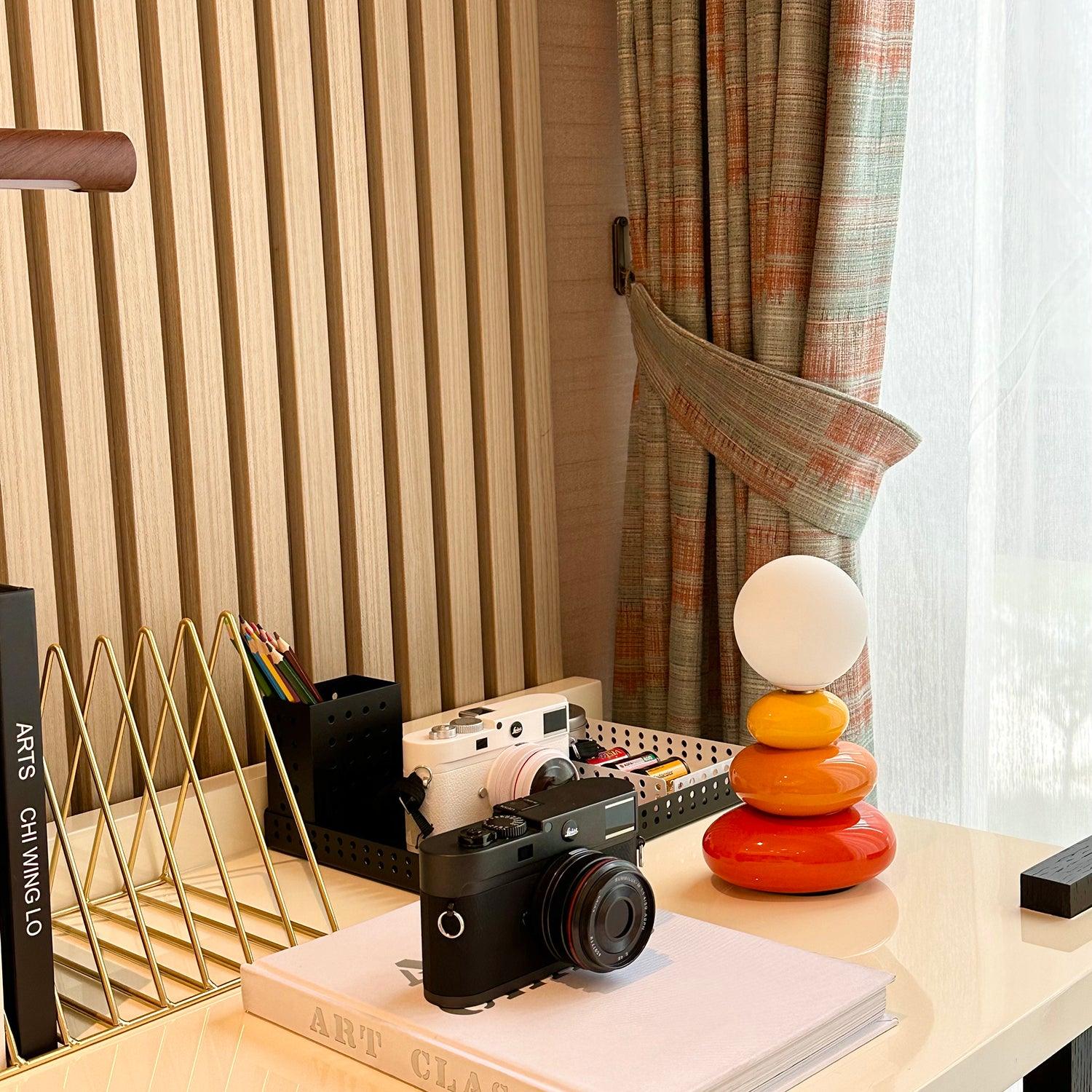 Éclat | Lampe de Table – Silhouette flacon esprit parisien