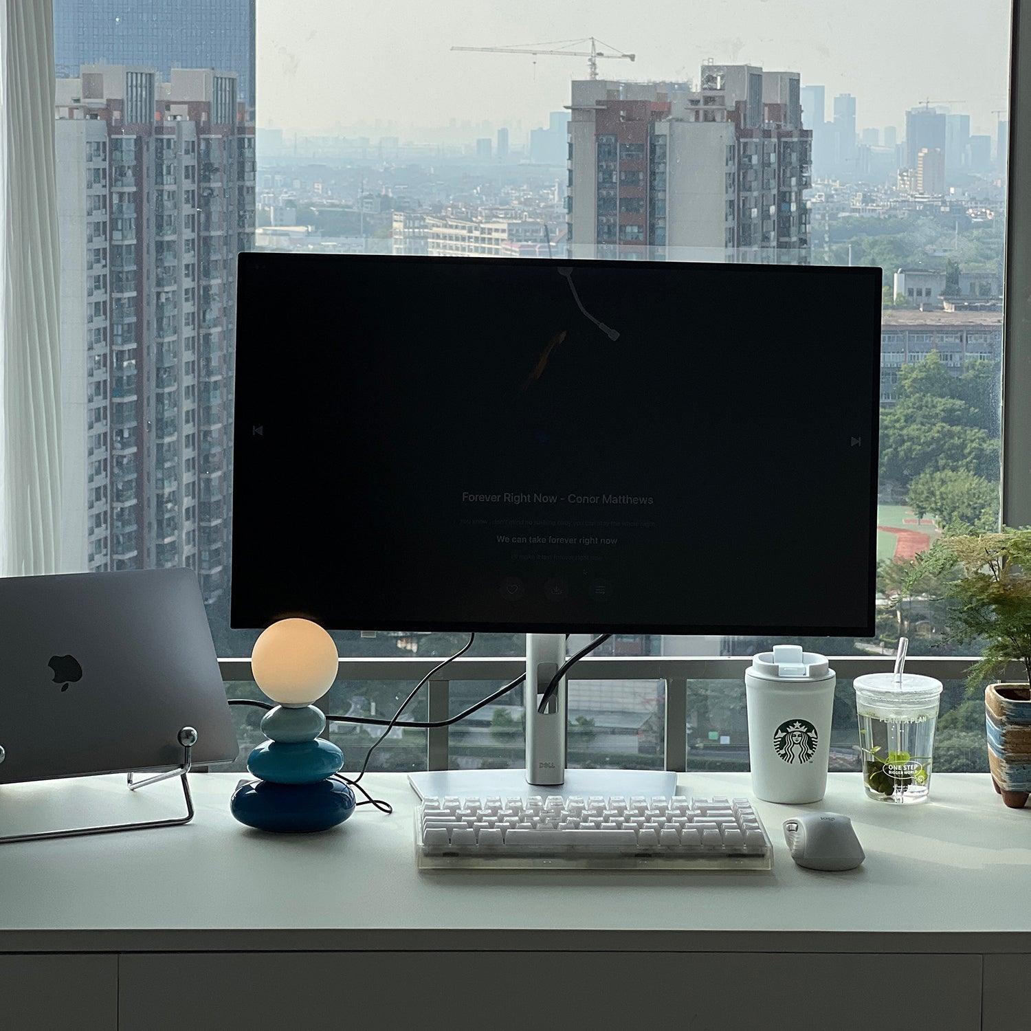 Éclat | Lampe de Table – Silhouette flacon esprit parisien