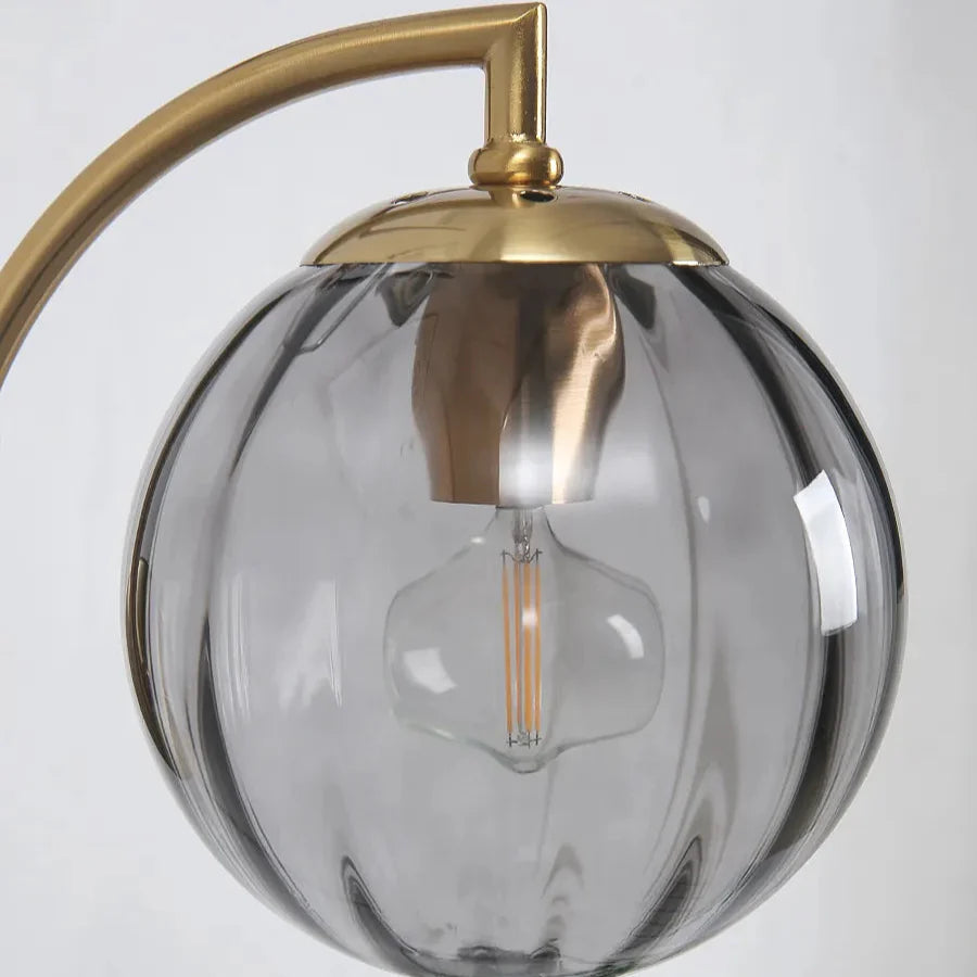 Éranis | Applique Murale – Design de Candélabre et Finition Raffinée