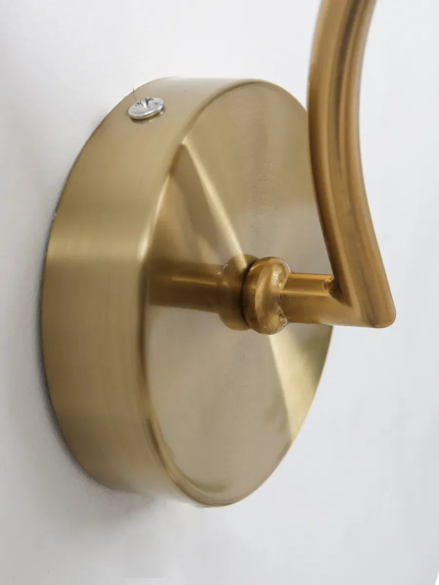 Éranis | Applique Murale – Design de Candélabre et Finition Raffinée