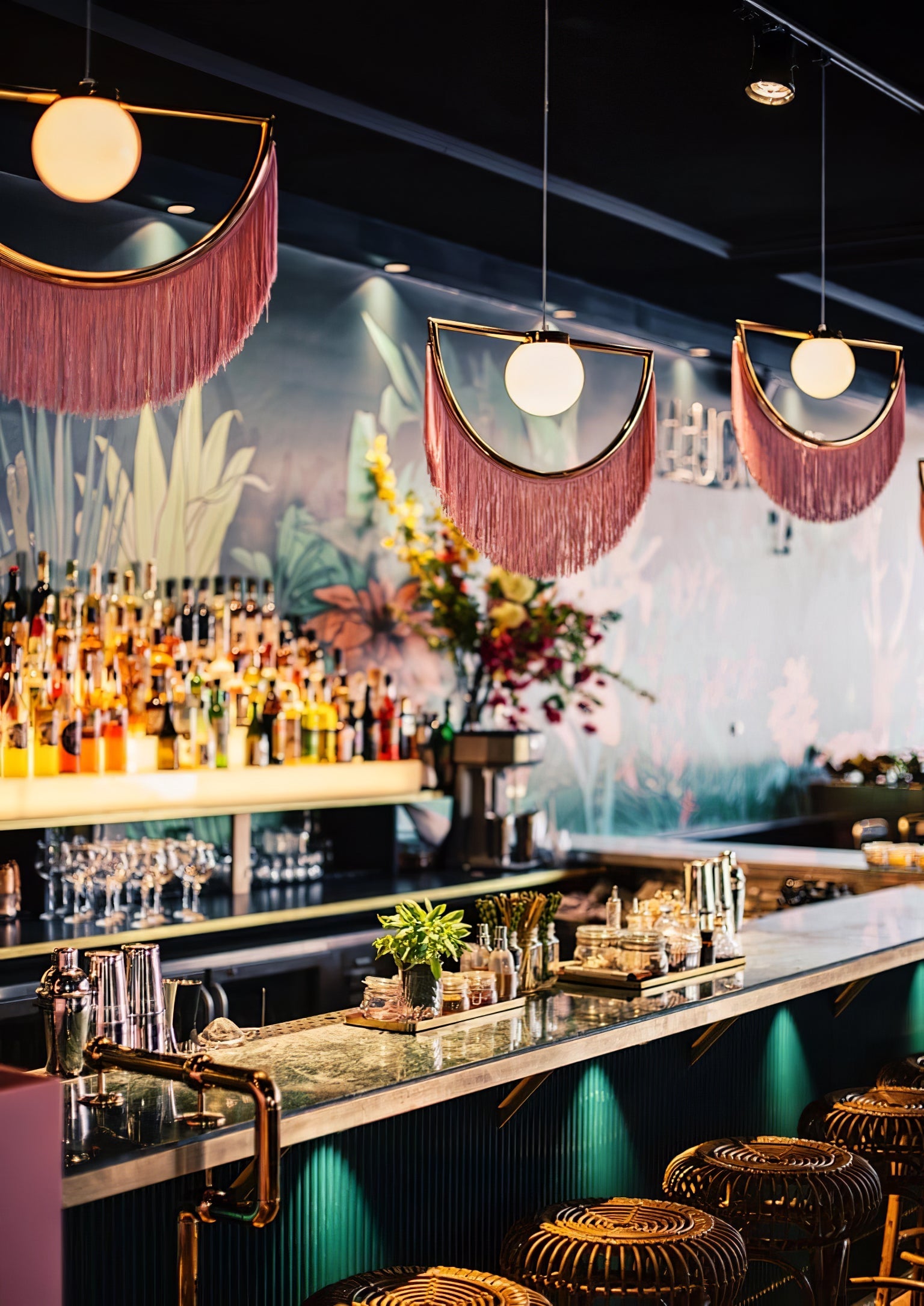 Frangoria | Suspension Bohème – Glamour Années 30 et Ambiance Colorée