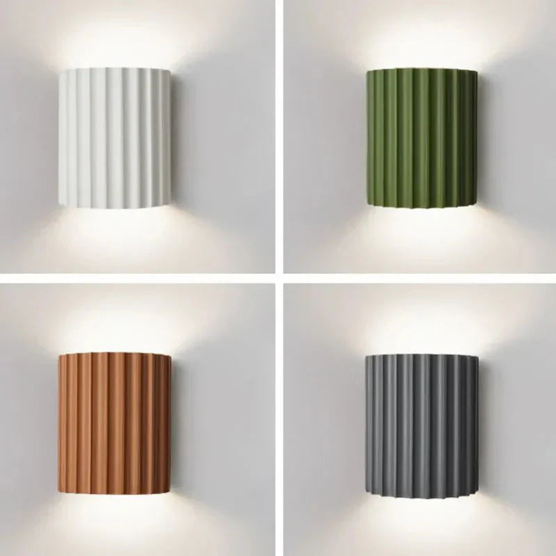 Nivoria | Applique Murale – Accents Plissés et Atmosphère Chic