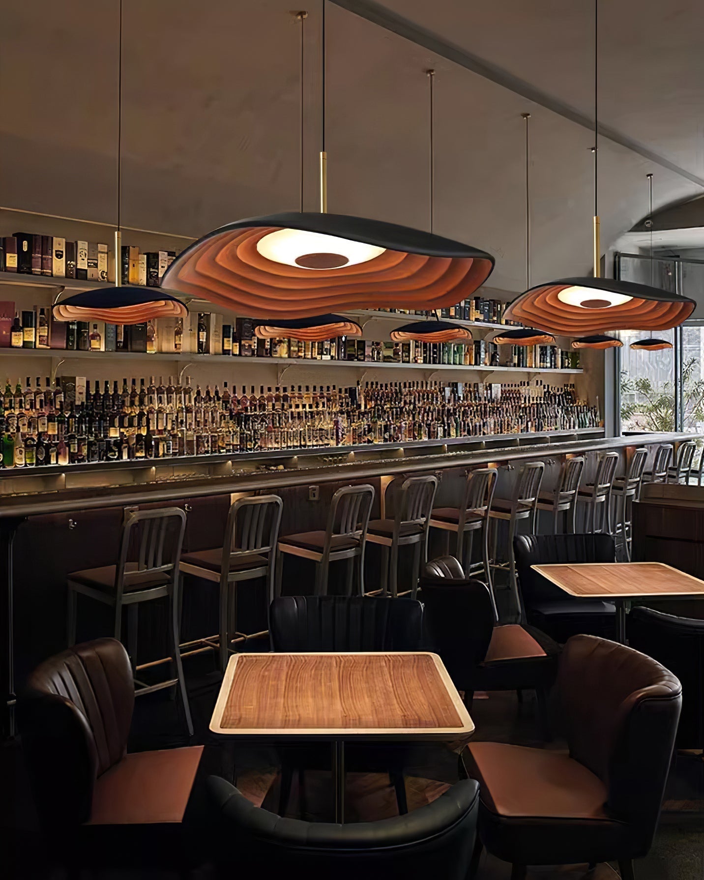 Maréva | Suspension LED – Courbes Élégantes et Éclat Raffiné