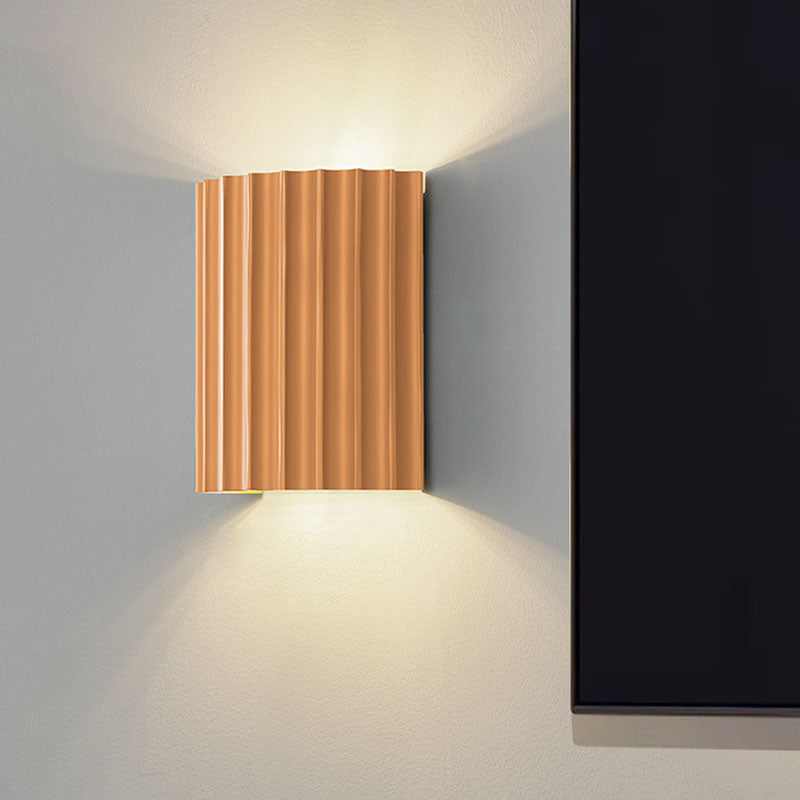 Nivoria | Applique Murale – Accents Plissés et Atmosphère Chic