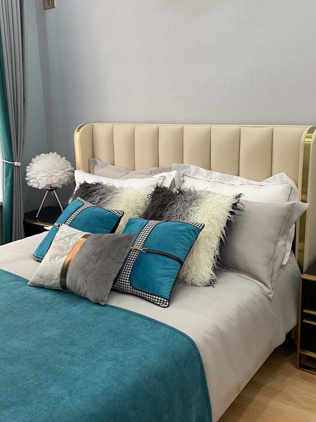 Plumélia | Lampe de Table – Abat-jour plume halo chaleureux