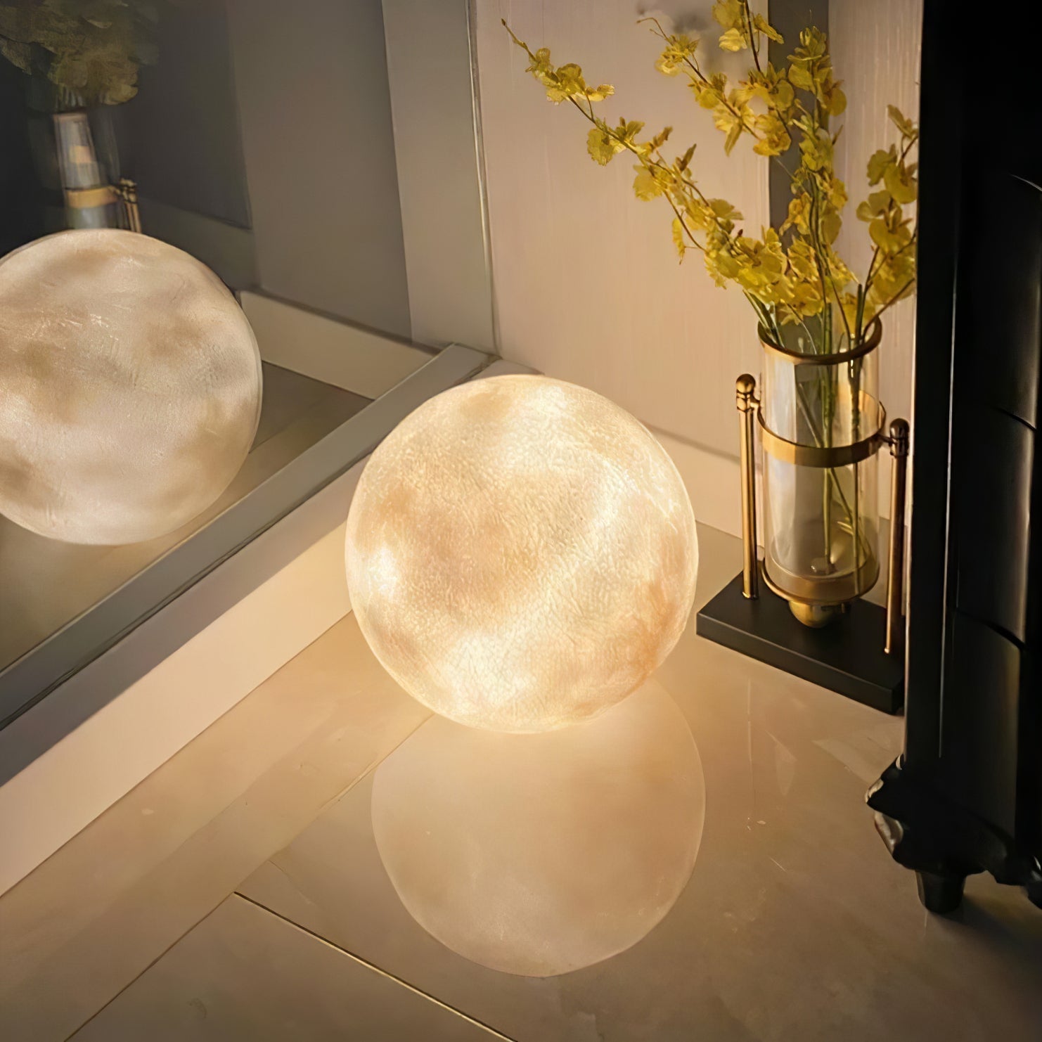 Séléné | Lampe de Table – Surface lunaire lumière douce