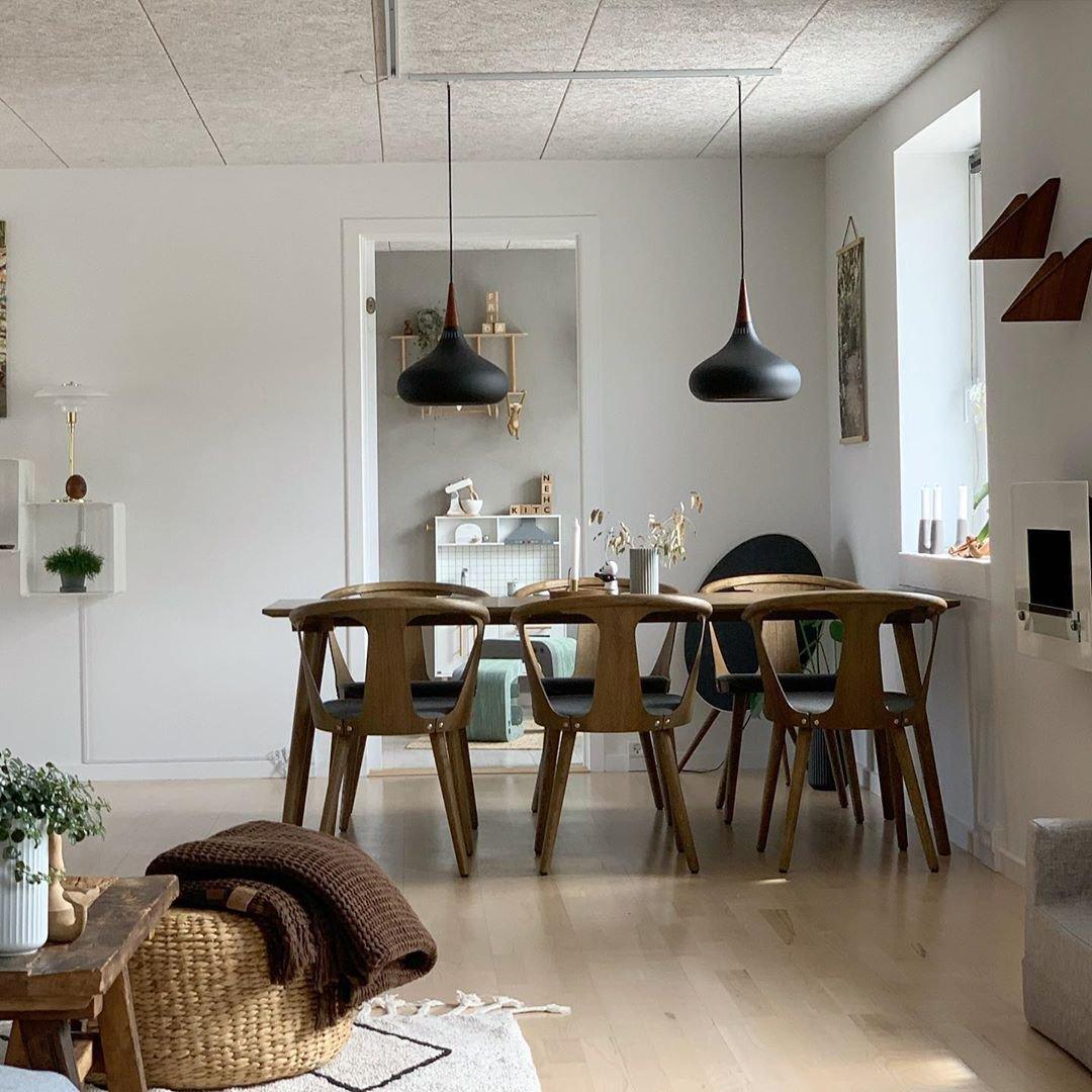 Veléandre | Lampe Suspendue – Verre blanc finitions or et noir