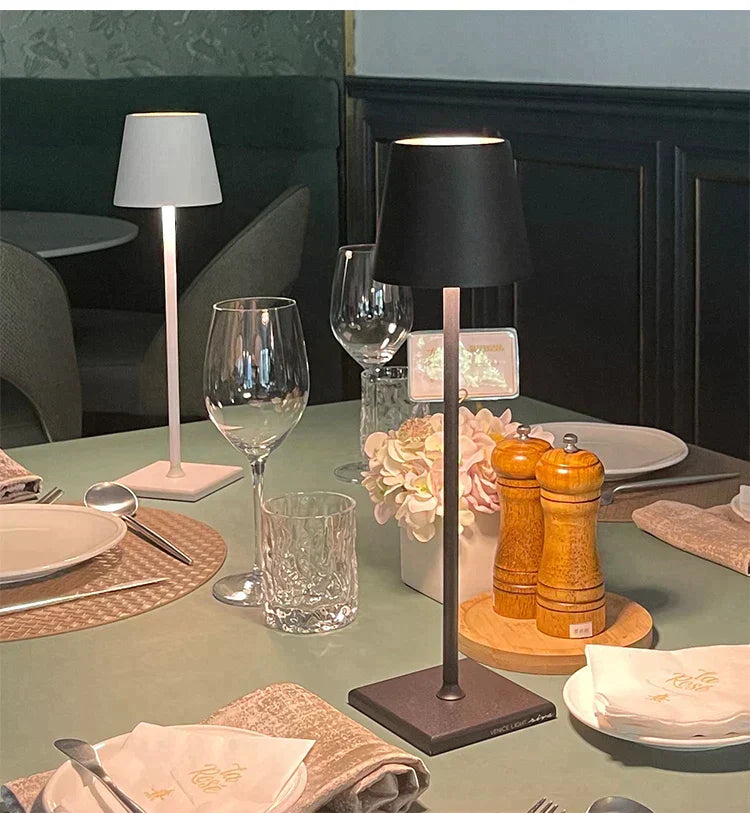 Veliora | Lampe de Table LED – Sans Fil Design Minimaliste & Élégant