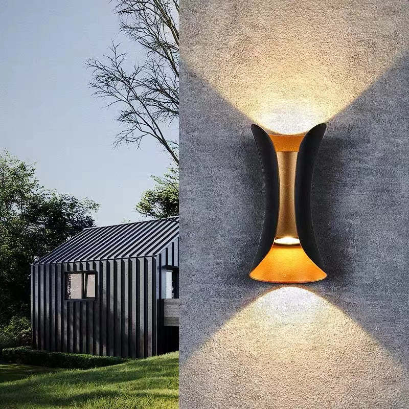 Élorna | Applique Murale LED Extérieure – Style Chic et Durable