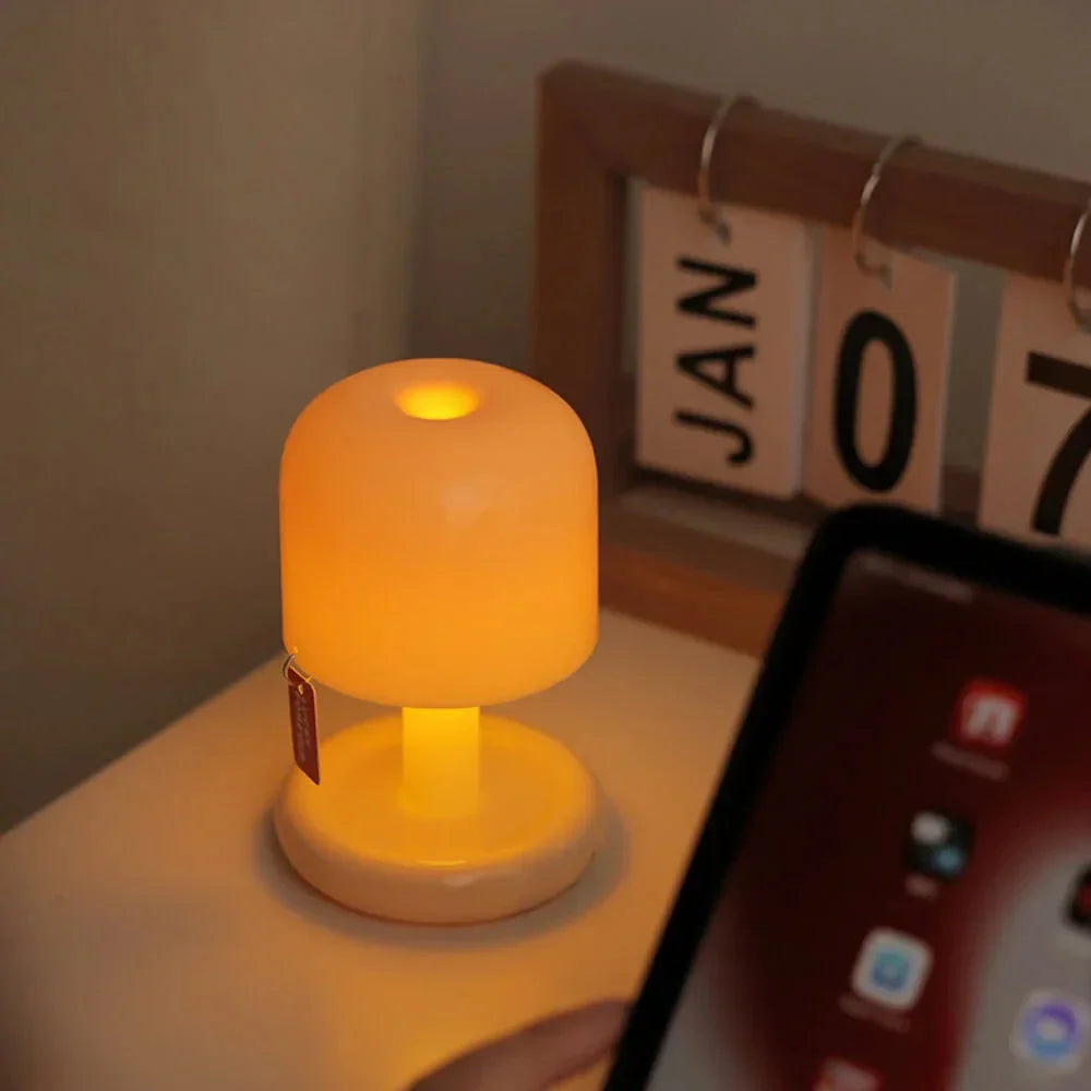 Lunéra | Mini Lampe Solaire – Éclat du Crépuscule et Atmosphère Paisible