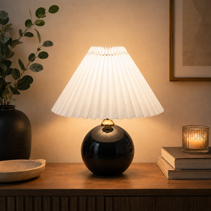 Orsélia | Lampe de Table Vintage – Abat-jour Plissé et Ambiance Élégante Noir Blanc