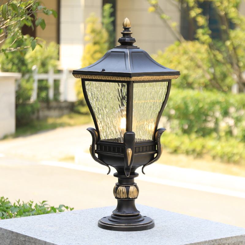 LumenCast | Lampadaire Extérieur – Design Moderne et Résistant