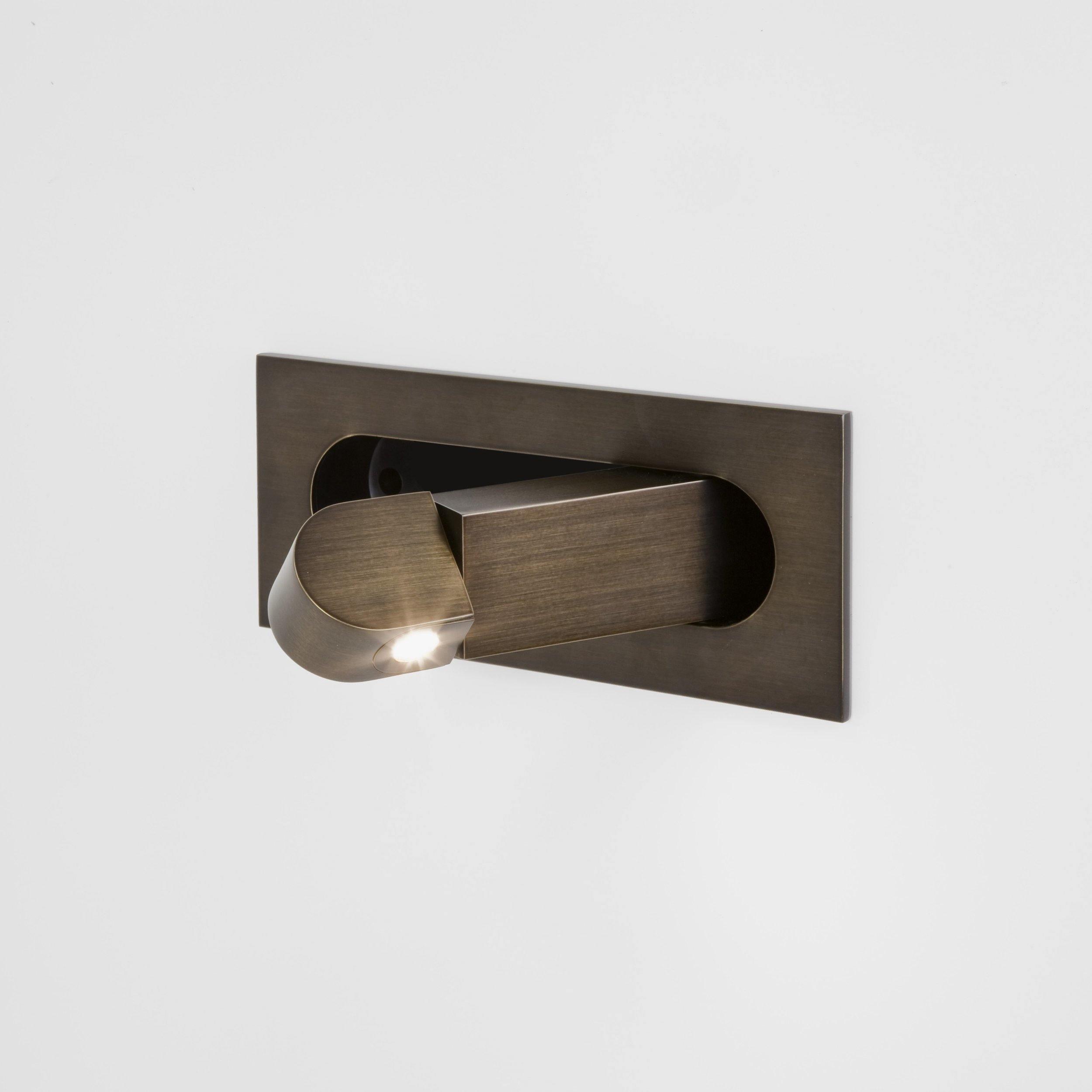 Oryva | Applique Murale LED – Tête Réglable et Confort de Lecture