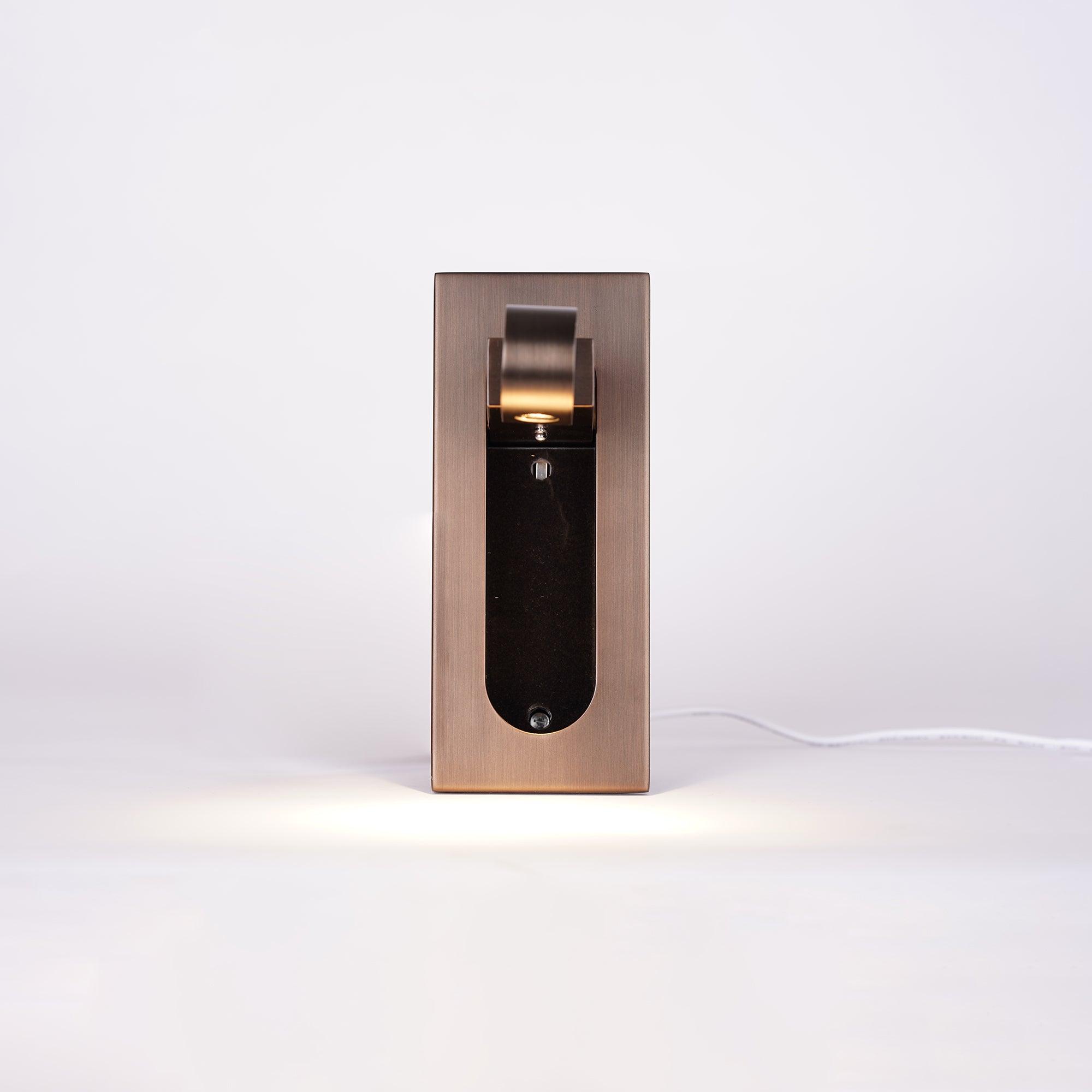 Oryva | Applique Murale LED – Tête Réglable et Confort de Lecture