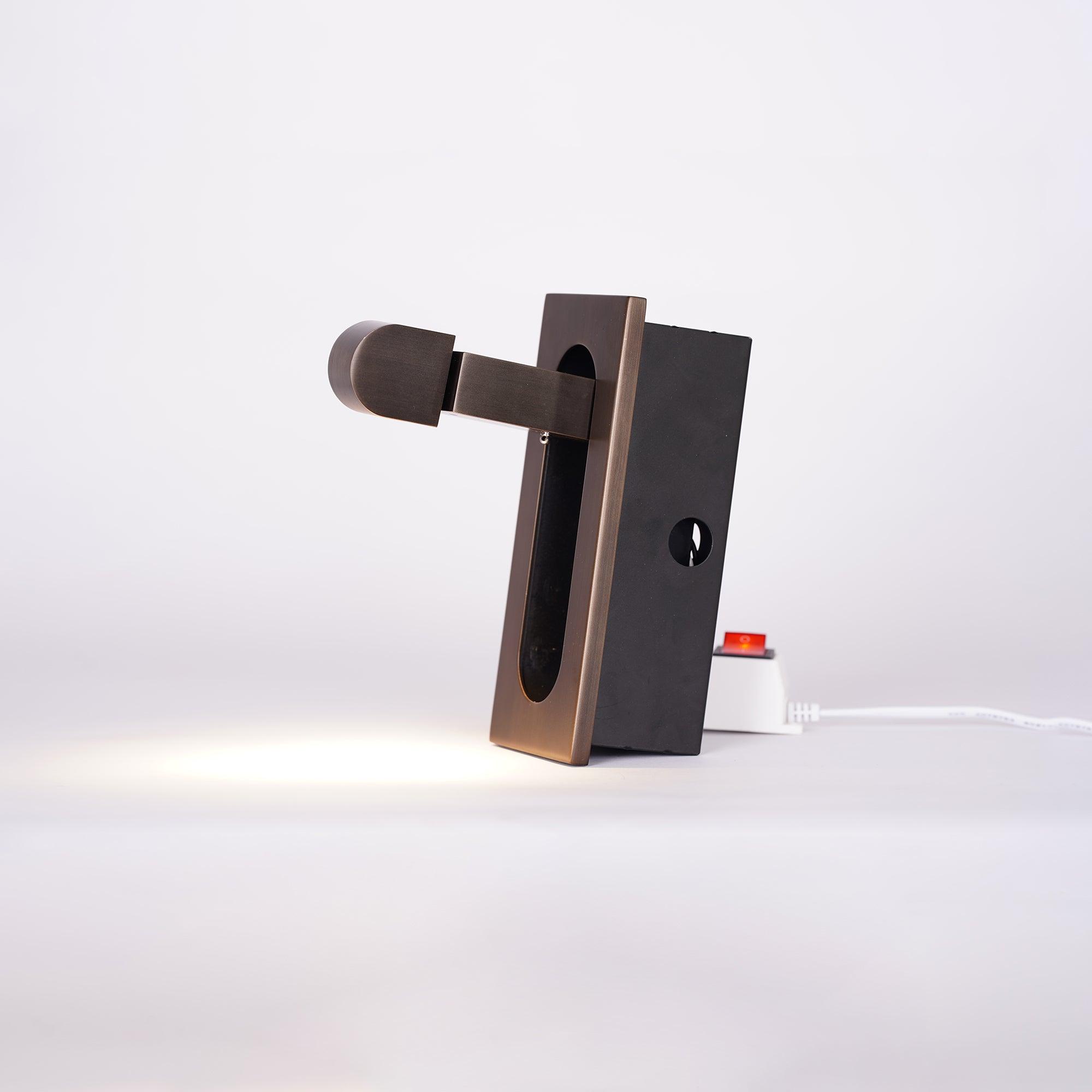 Oryva | Applique Murale LED – Tête Réglable et Confort de Lecture
