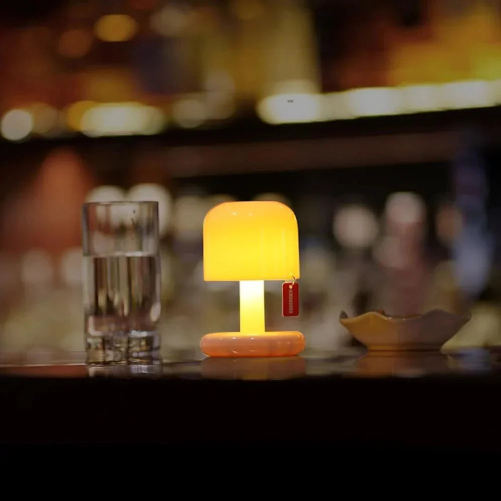 Lunéra | Mini Lampe Solaire – Éclat du Crépuscule et Atmosphère Paisible